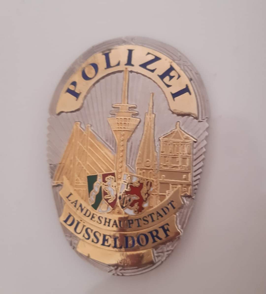 WANTED : Polizei Düsseldorf